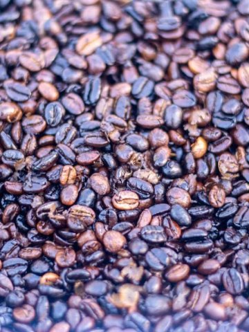 cropped-smoked-and-roasted-coffee-beans.jpg