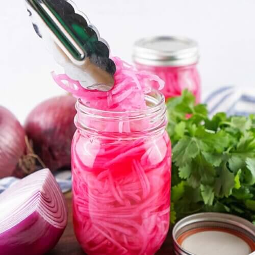 Easy Refrigerator Pickled Red Onions (Vibrant & Crispy) - Kitchen
